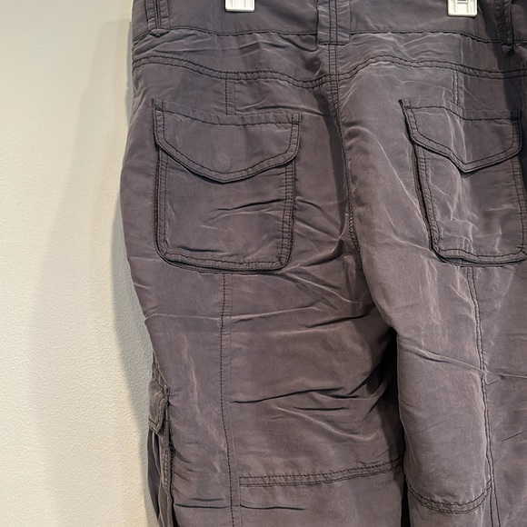 Ann Taylor Loft Gray cargo joggers size 12 - Picture 5 of 9